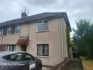 First Floor Apartment Two Bedrooms Garden Parking