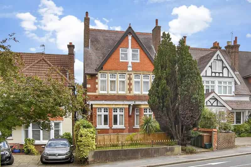 2 Bedroom Edwardian Apartment for Sale