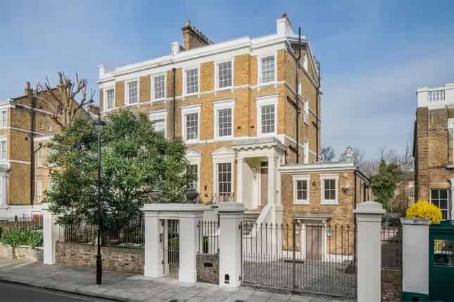 Six Bedroom House for Sale in St John's Wood London