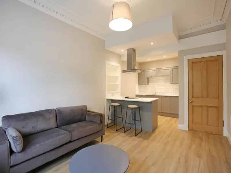 1 Bedroom Flat to Rent in Polwarth Edinburgh