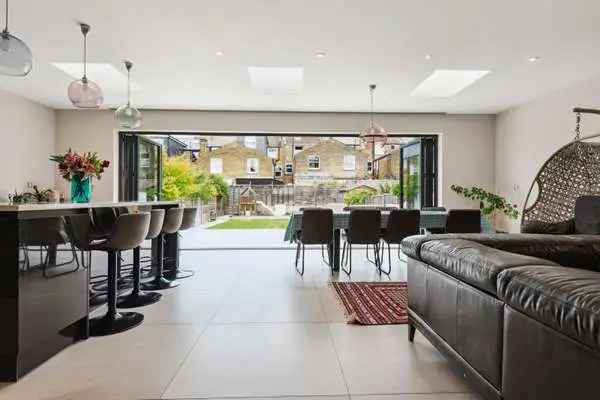 Woodbourne Avenue, London, SW16 1UU | Property for sale | Savills