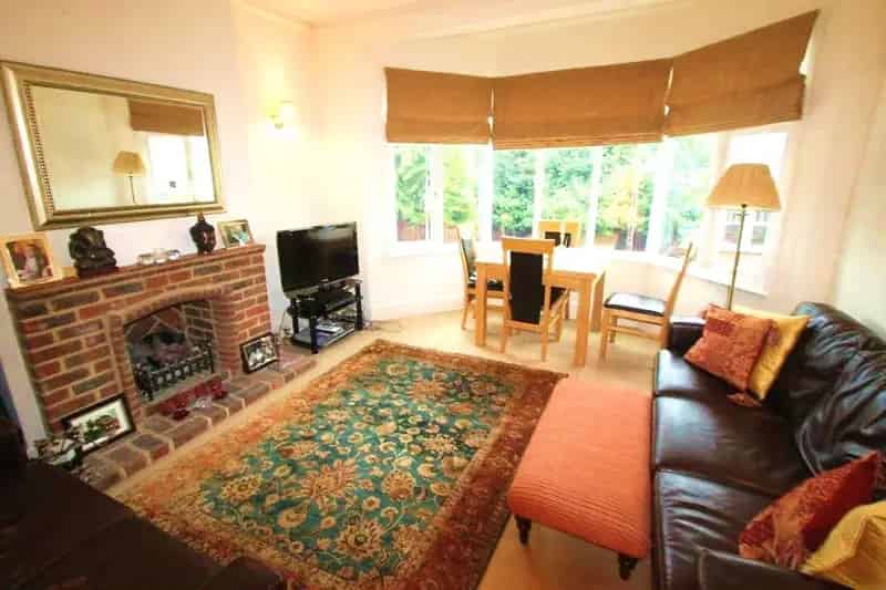 3 Bedroom Flat House to Rent