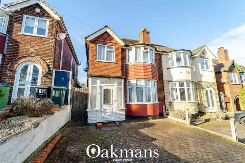 3 Bedroom Semi-Detached House for Sale