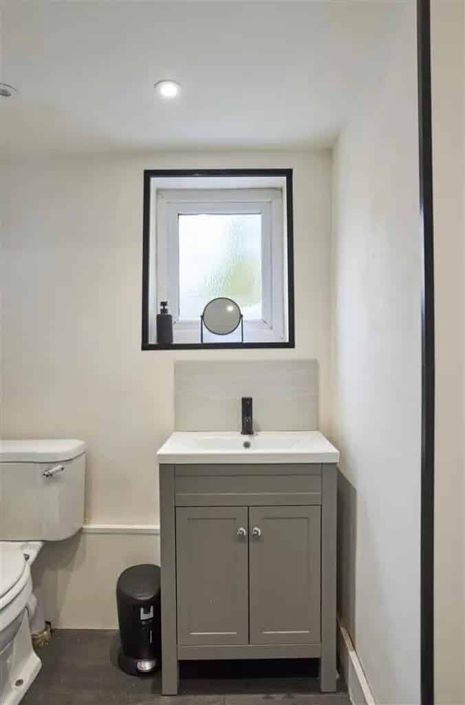 2 Bedroom Apartment Near Brighton University