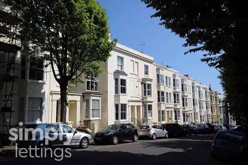 2 Bedroom Flat to Rent in Brighton Hove