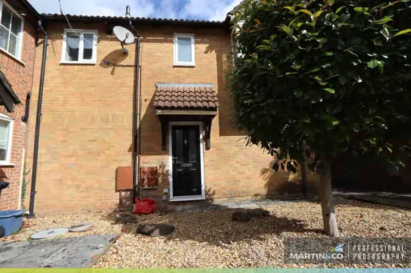 1 bedroom Flat
 For Sale