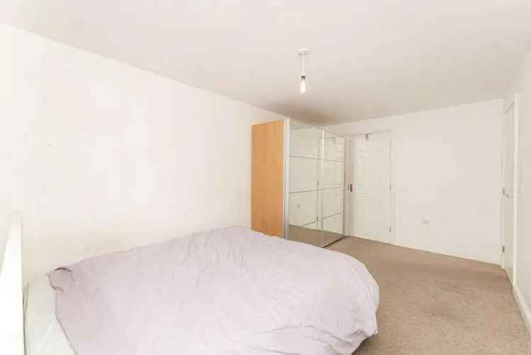 2 Bed Flat for Sale in Bow E3 Modern Open Plan Living