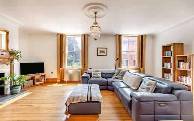 Georgian Period Home for Sale in Ashbourne