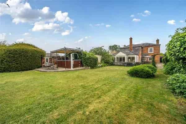 Grade II Listed House with Coach House Barn and Spa Pool