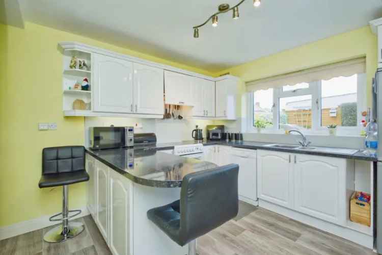 Spacious Detached Family Home with Garage and Gardens
