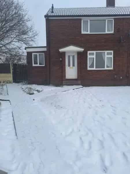 Conveniently Located Property Near Amenities in Horwich