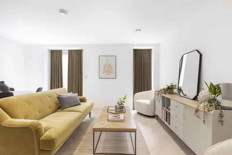 1 Bedroom Luxury Maisonette near Earlsfield Station