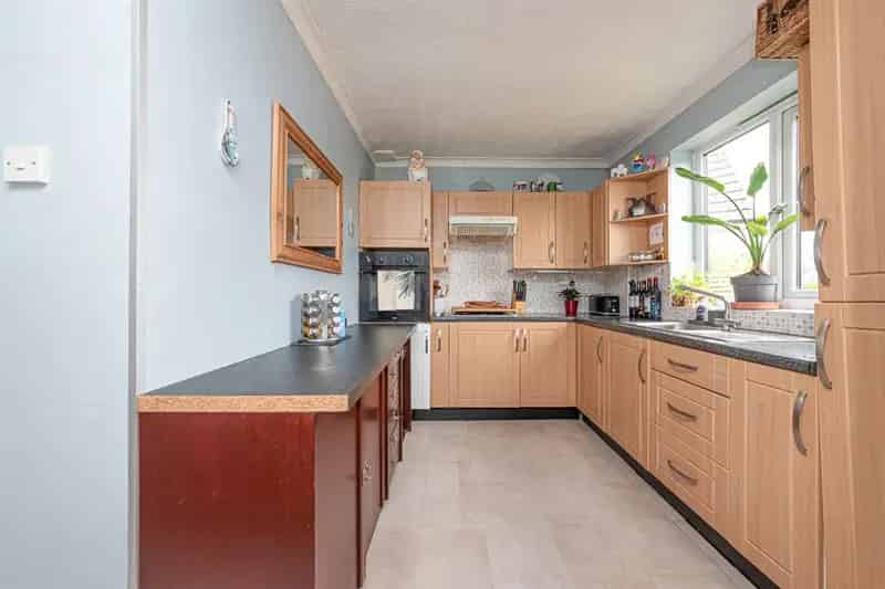 3 Bedroom House For Sale in Aldershot