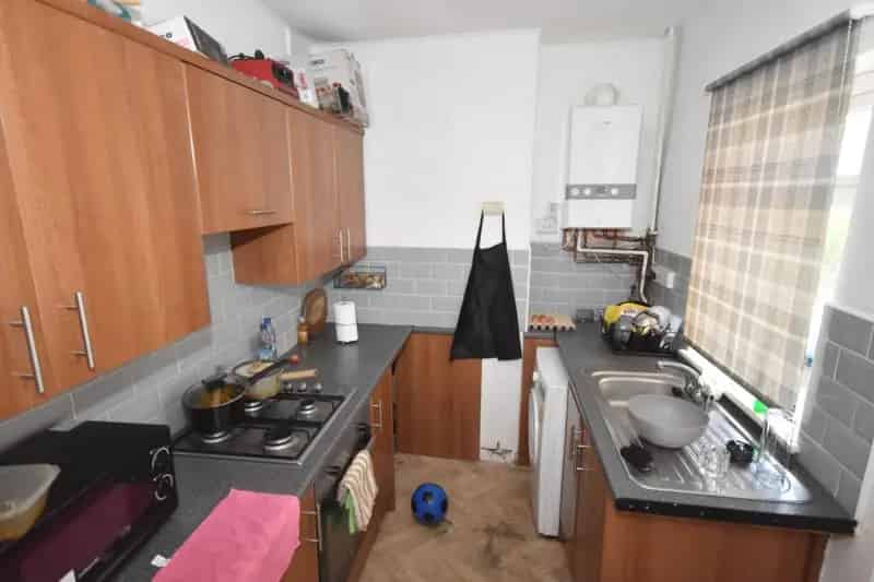 2 Bedroom House For Sale Near M1