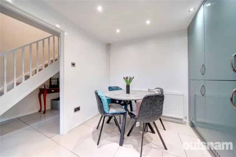 3 Bedroom Semi-Detached House for Sale Bournville
