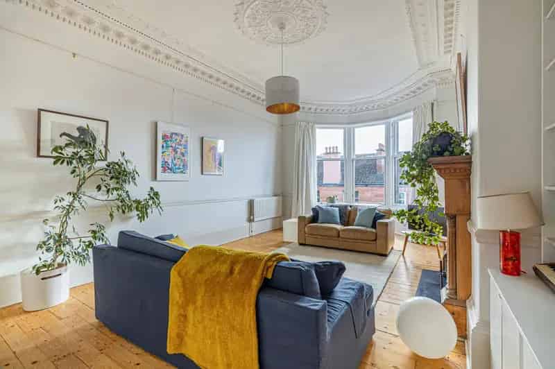 4 Bedroom Apartment for Sale in North Kelvinside