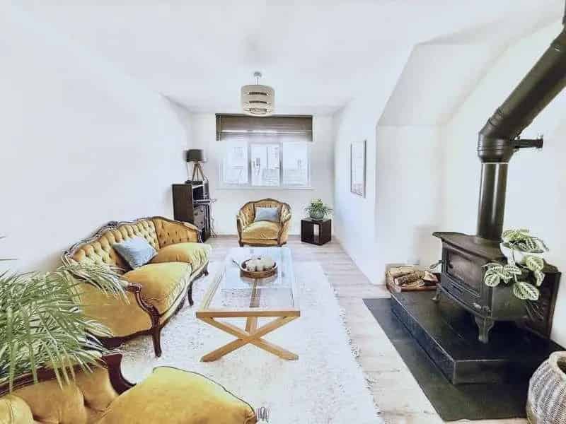 2 Bed Flat for Sale Hove Seafront Modern Apartment Auction