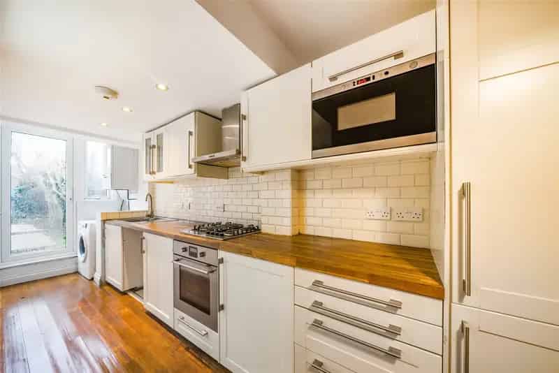 3 Bedroom Family Home For Sale