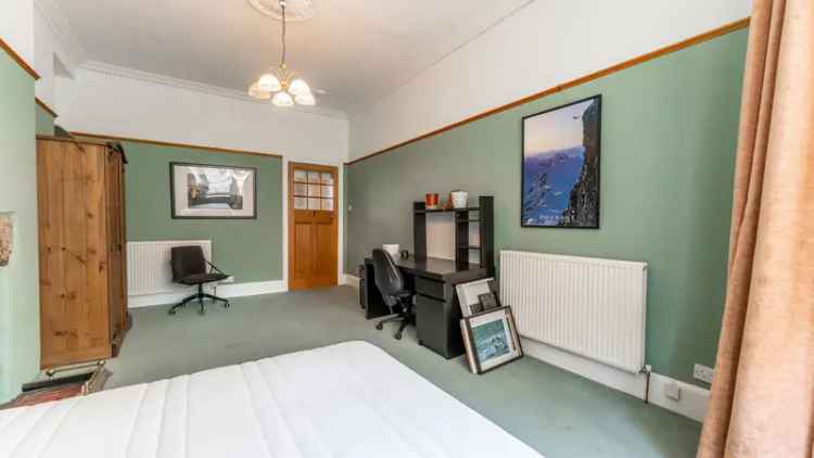 2-Bedroom Flat Hillhead Glasgow Near University