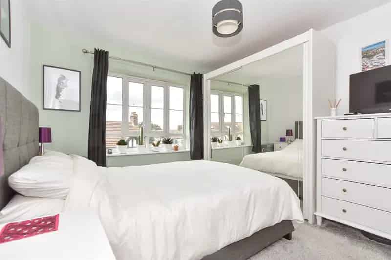 2 Bedroom Flat for Sale in Leyton