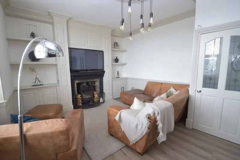 5 bedroom House
 For Sale