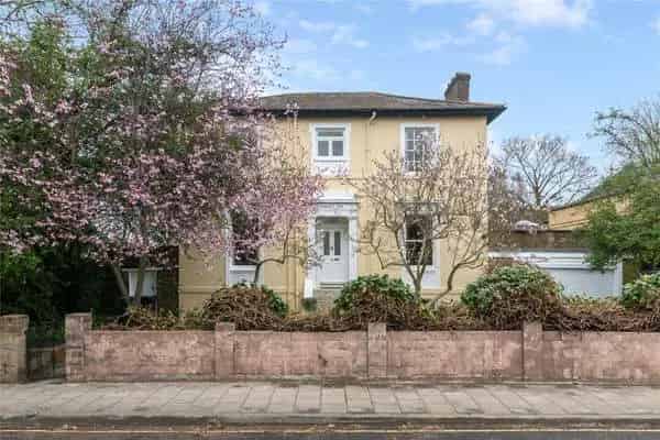 Four Bedroom Detached Family Home for Sale