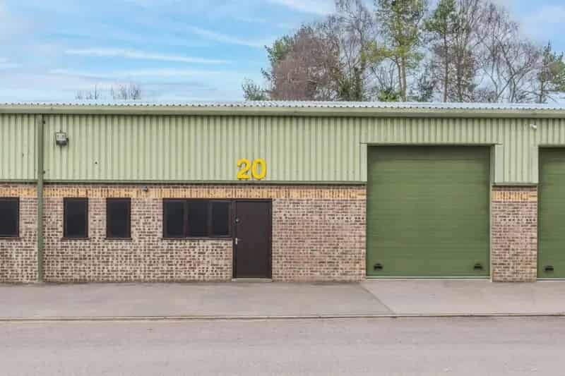 Warehouse Units To Let Steel Portal Frame Construction