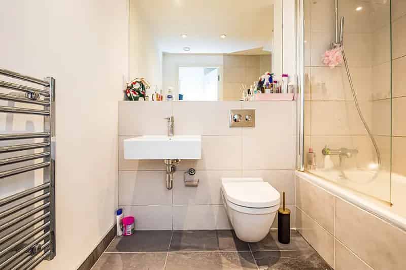 2 Bedroom Flat for Sale Manchester M1 Near Piccadilly Station
