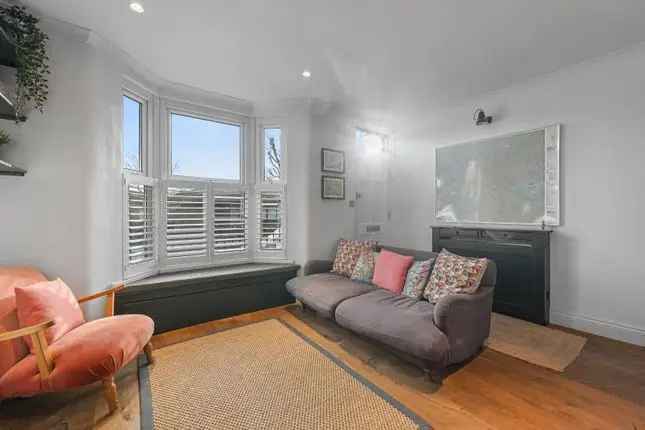 Terraced house to rent in Eastway, London E9