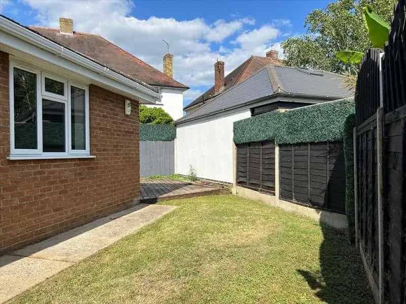 1 Bed Bungalow for Sale Leigh on Sea Marine Estate
