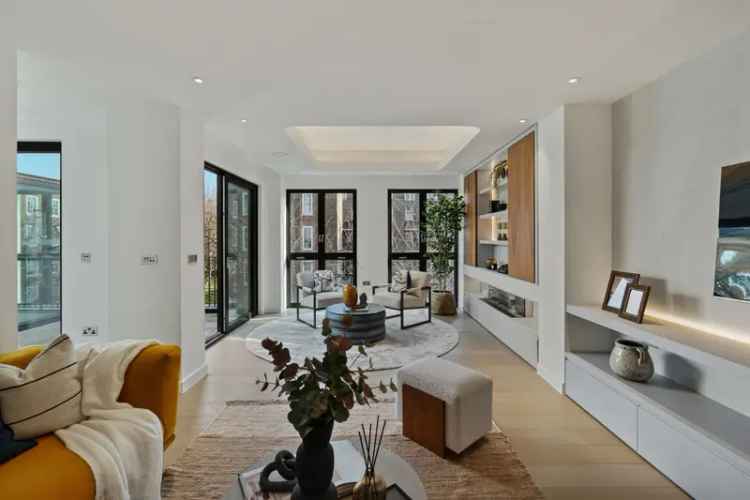 Luxury 3-Bedroom Townhouse in Little Venice, NW London