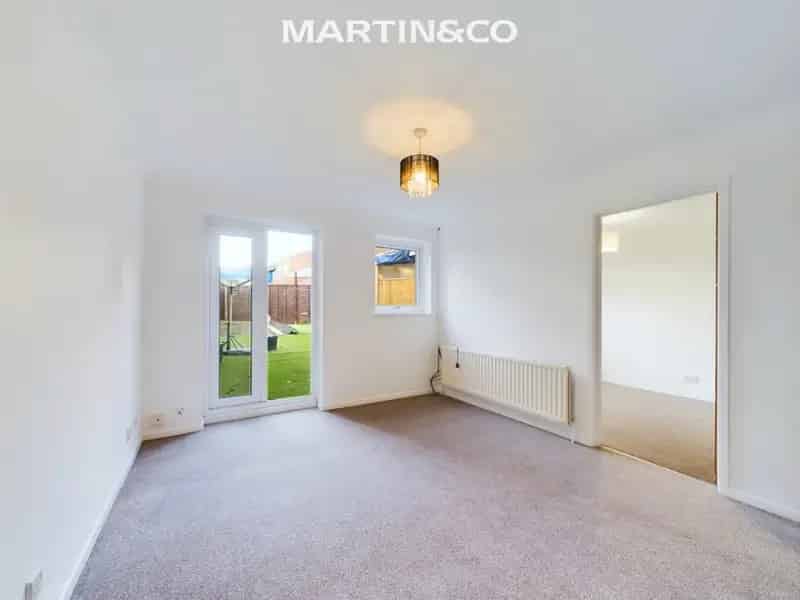 2 Bedroom House Sold STC Refurbished Quiet Cul De Sac Detached Garage