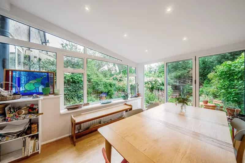 Stunning 3-Bedroom Home with Private Garden and Loft Room