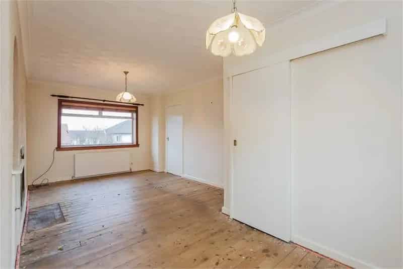 2 Bed Semi Detached House Elderslie - Modernisation Project