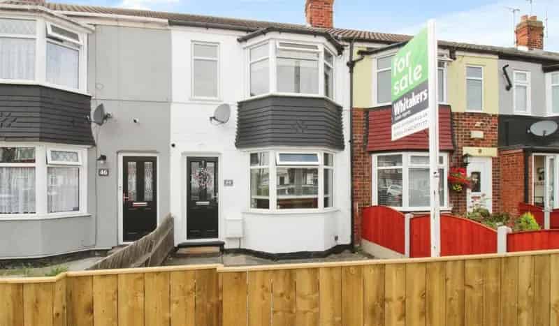 2 Bedroom Terraced House For Sale