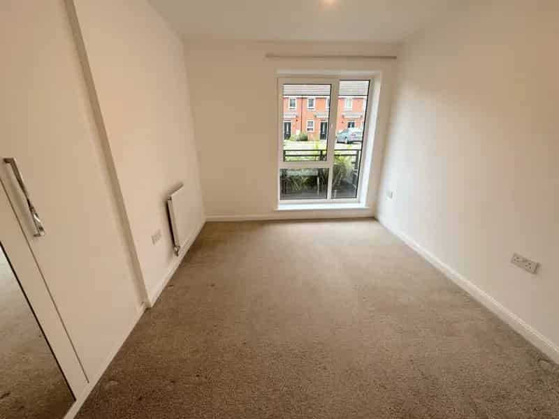 2 bedroom Flat
 To Rent