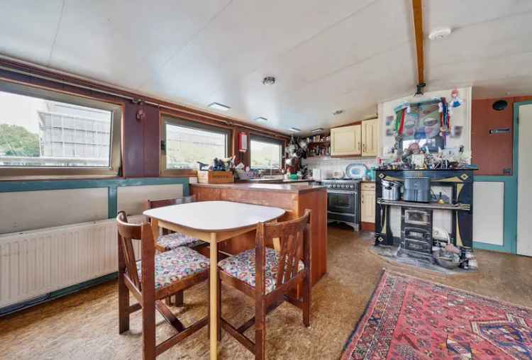 4 Bedroom Boat for Sale Wapping Railway Wharf Bristol