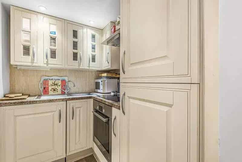 1 Bed Flat for Sale - Period Conversion - Queensway Bayswater