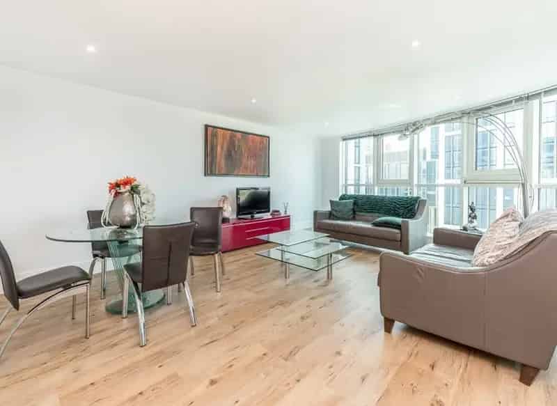 2 Double Bedroom 2 Bathroom Apartment St George Wharf