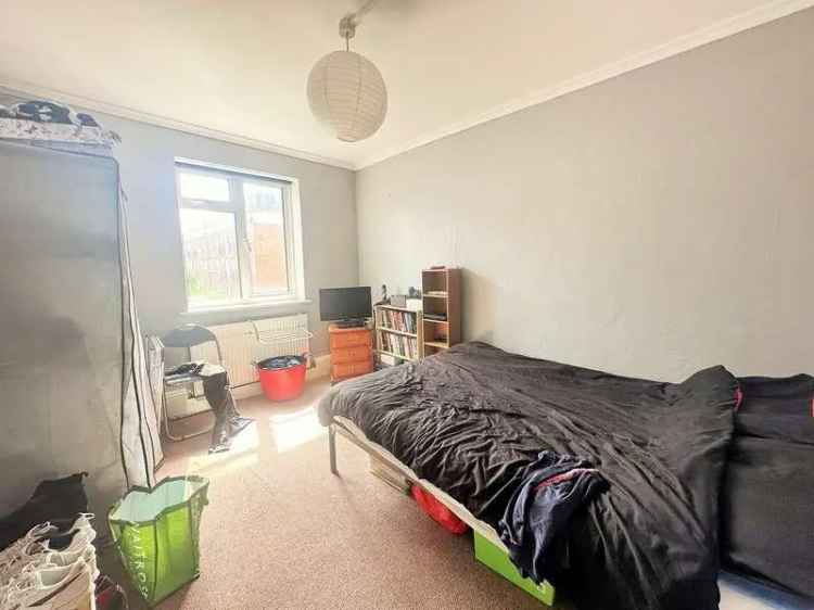 2 Bed Flat for Sale in Central Brighton