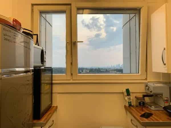 Spacious One Bedroom Flat near Elizabeth Line with Panoramic Views