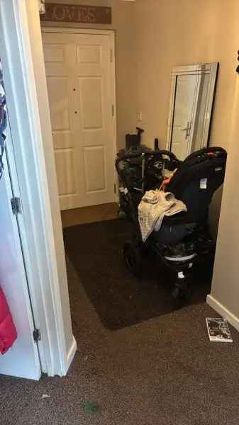 Two Bed Flat with Private Garden First Floor