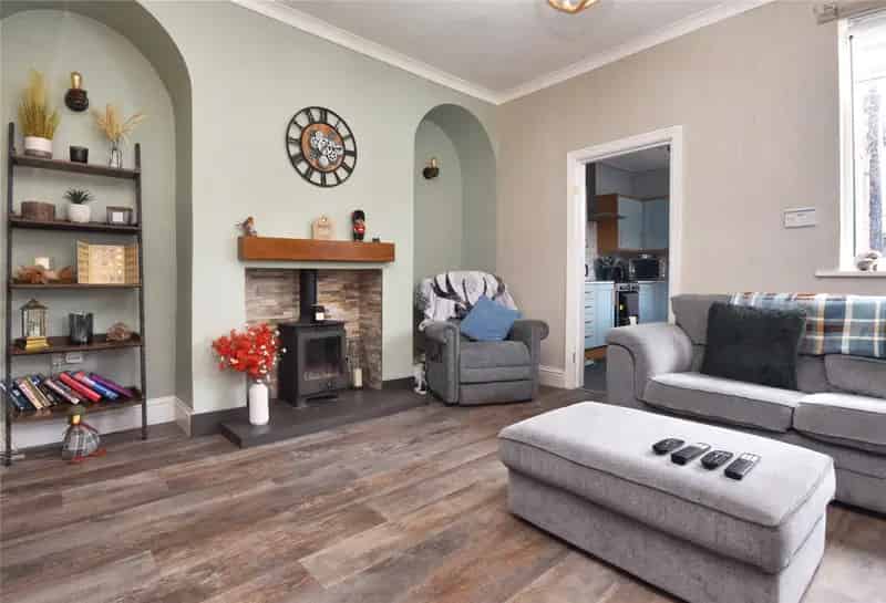 3 Bedroom End Terrace House in Castleford