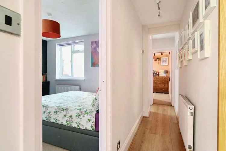 2 Bed Flat for Sale near Brighton Station
