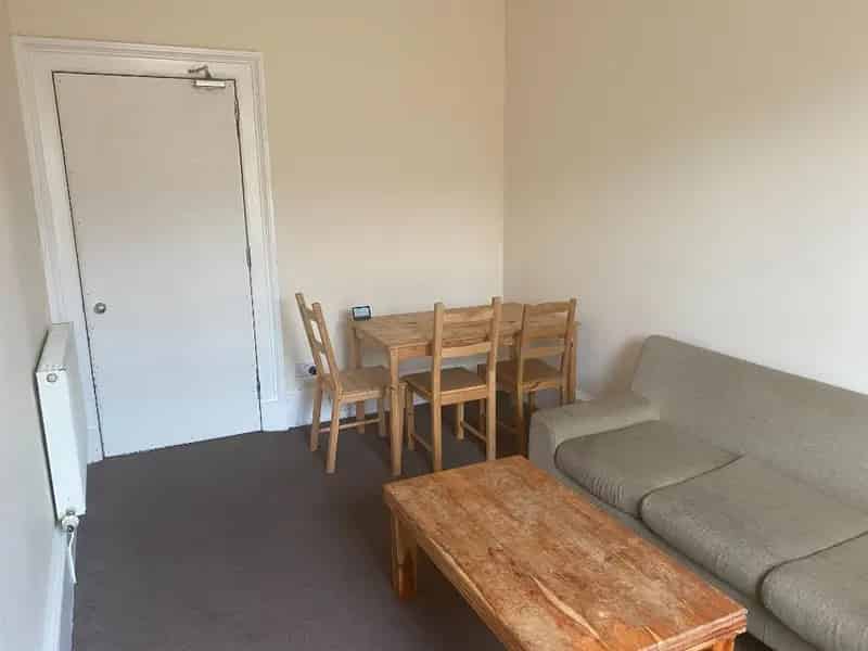 4 Bedroom Flat to Rent Near Edinburgh University