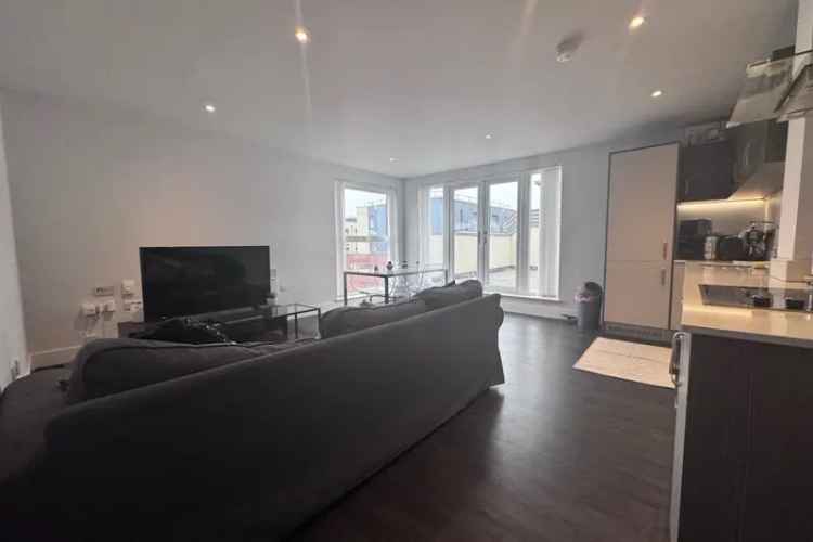 Luxury 2-Bed Penthouse Apartment Leicester City Centre