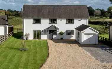 House For Sale in Taunton, England