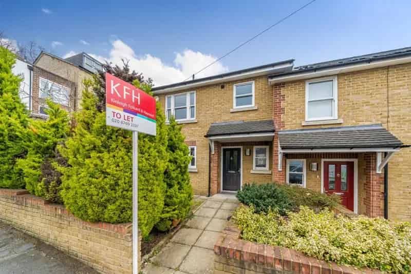 Four Double Bedroom House Near Streatham Hill and Tulse Hill