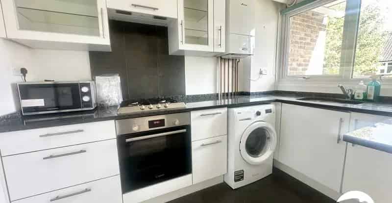 2 bedroom property for sale