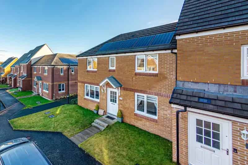 4 Bedroom End Terraced House For Sale